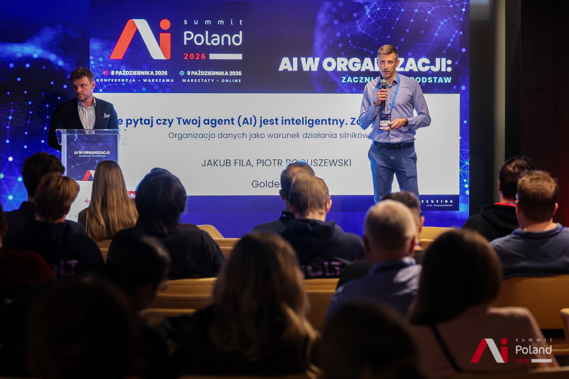 The Goldenore team presenting the topic of AI agent knowledge
